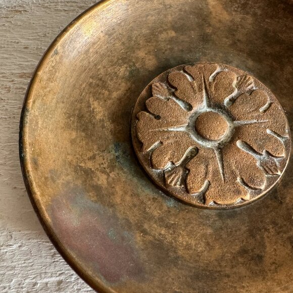 Small Vintage Brass Round Decorative Plate with Center Design - Picture 3 of 8